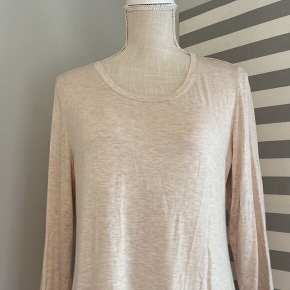 LOGO by Lori Goldstein Cream Knit Layered Opaque Lace Hem Tunic Blouse Sz Medium - Picture 2 of 7